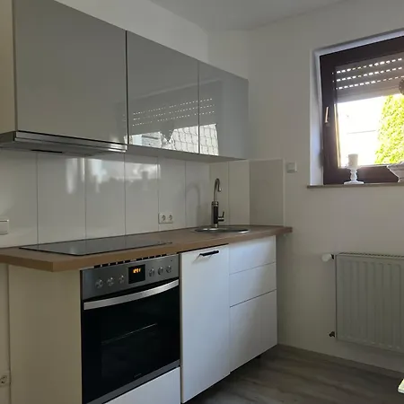 Waldnest Apartment *